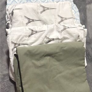 4 Flat BedSheet Queen Size